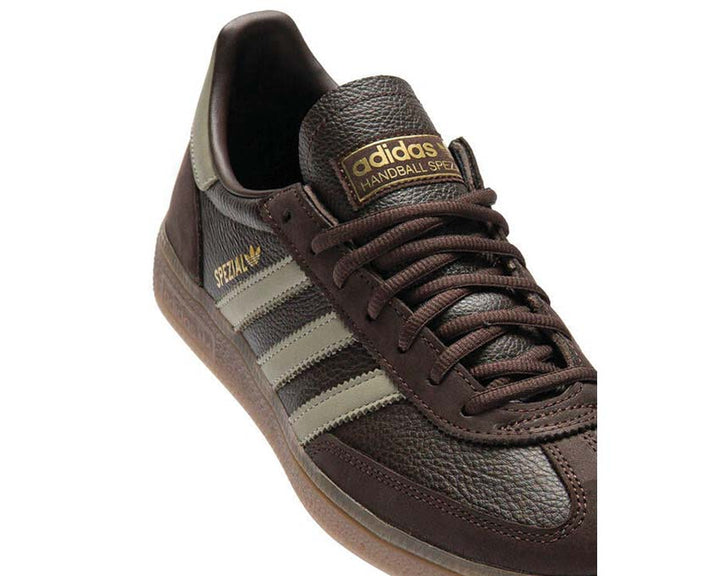 Sports shoes for handball in aurora coffee colour