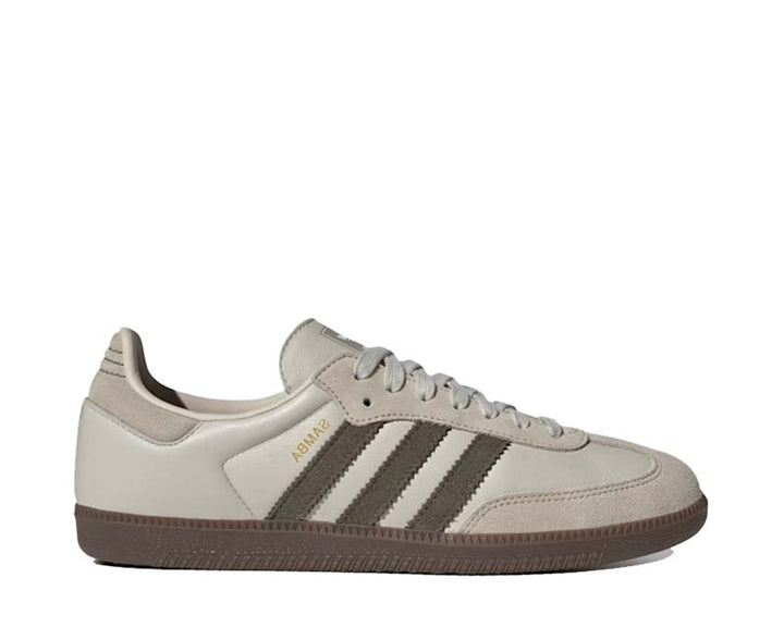 Classic sneakers made of leather and rubber in aluminium colour.