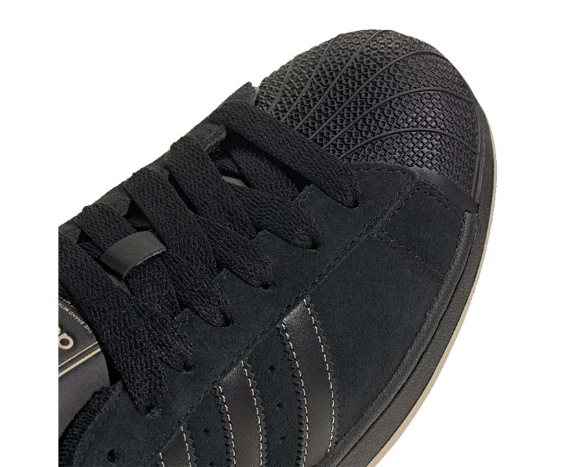 Classic Leather Sports Shoes in Black