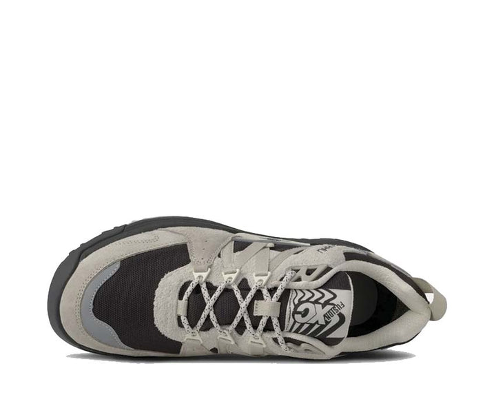 Running shoes made of Cordura with a metallic finish