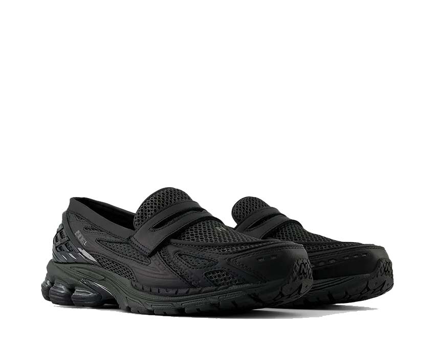 Black Sports Shoes Model 1906L