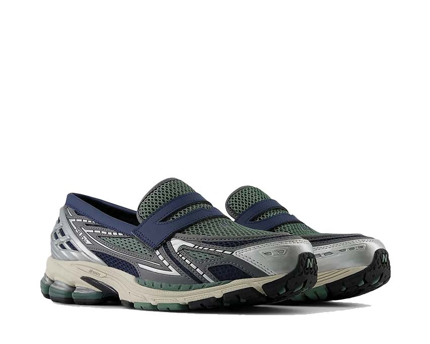 Running shoes in dark green shade 1906L