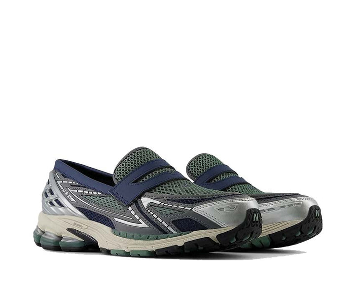 Running shoes in dark green shade 1906L