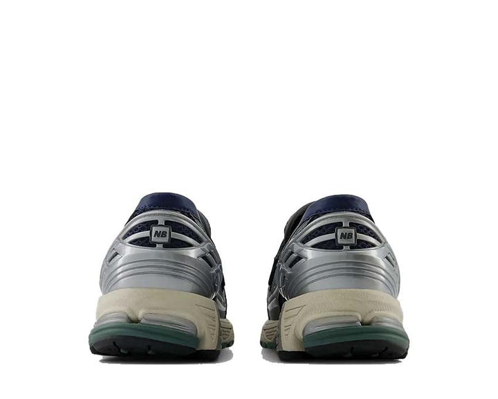 Running shoes in dark green shade 1906L