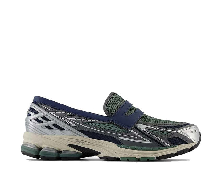 Running shoes in dark green shade 1906L