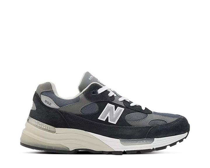 Sports shoes made of leather and fabric, navy blue, produced in the United States.