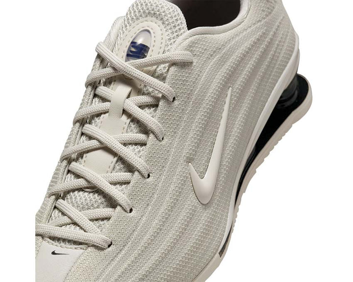 Sports shoes with cushioning in light bone colour