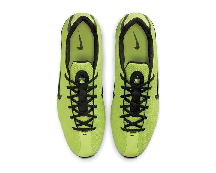Sports shoes with spring cushioning, cybernetic colour.