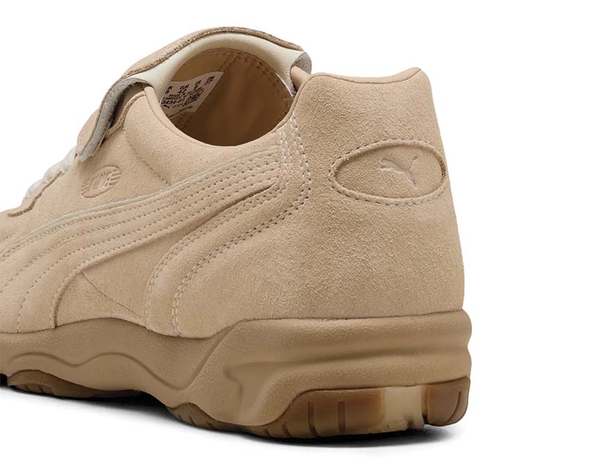 Beige Indoor Football Shoes Made of Leather