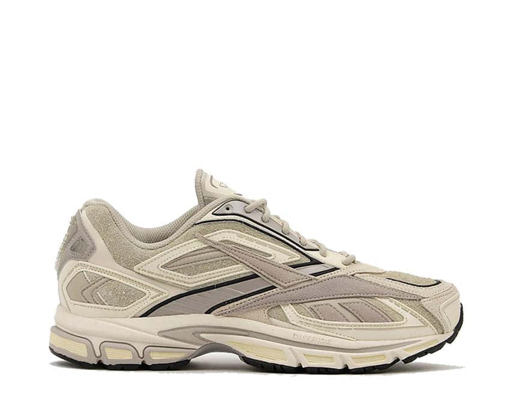 Running shoes for asphalt in oat shade